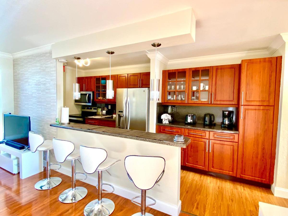 Deluxe Waterfront One Bedroom Apartment With Miami Skyline View, Free Parking 5 Mins Drive To Miami Beach Exteriér fotografie
