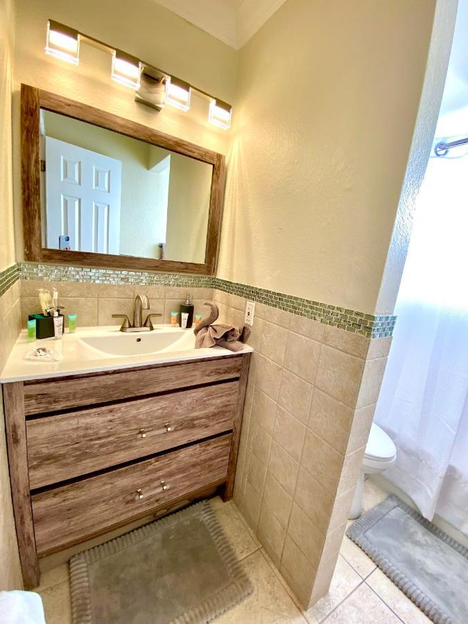Deluxe Waterfront One Bedroom Apartment With Miami Skyline View, Free Parking 5 Mins Drive To Miami Beach Exteriér fotografie