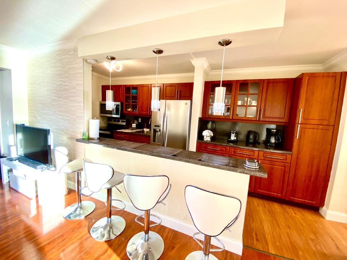 Deluxe Waterfront One Bedroom Apartment With Miami Skyline View, Free Parking 5 Mins Drive To Miami Beach Exteriér fotografie